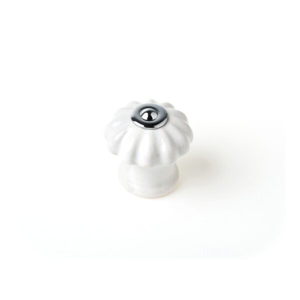 BLÍSTER COM 4 PUXADORES REDONDOS PARA MÓVEIS. FABRICADO EM PORCELANA E ACABAMENTO BRANCO. MOD. E524 Ø28mm. REI