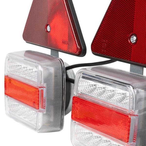 KIT MAGNÉTICO COM 2 FAROLINS, 2 TRIÂNGULOS REFLECTORES LED - Image 3